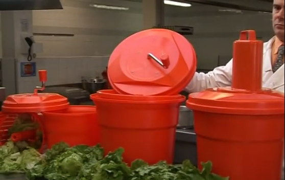 essoreuse à salade taille réelle